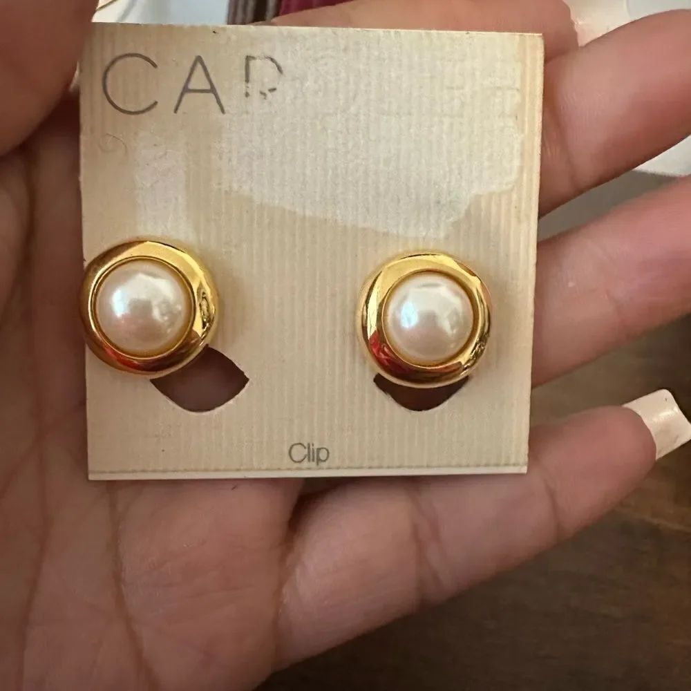 🆕 CAROLEE FAUX PEARL CLIP EARRINGS IN GOLD-TONE